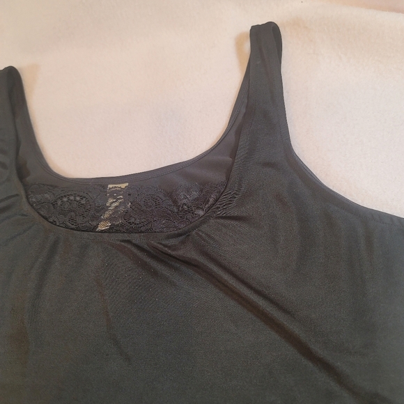 076. EUC ~ FELINA ~ Shaper Top ~ Lace Décolleté ~ Smooths and Holds ~ So Sexy! - Picture 4 of 9